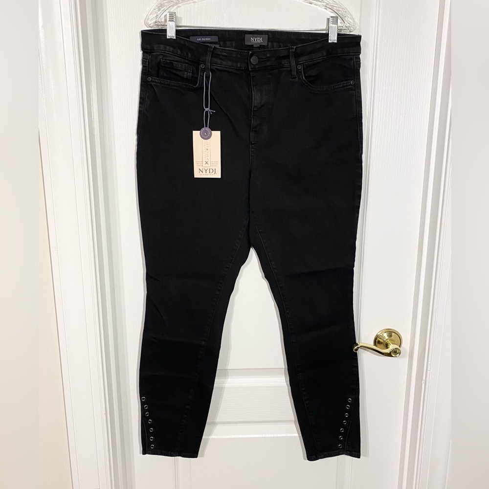 NYDJ Ami Twisted Hem Grommet Skinny Ankle Jeans Black Size 14
